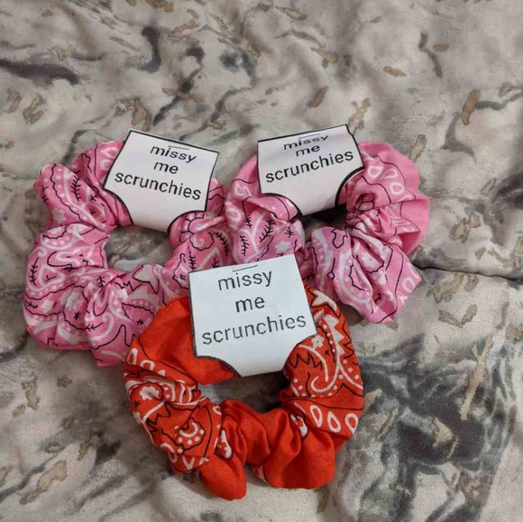 Handmade scrunchies - Picture 2 of 7